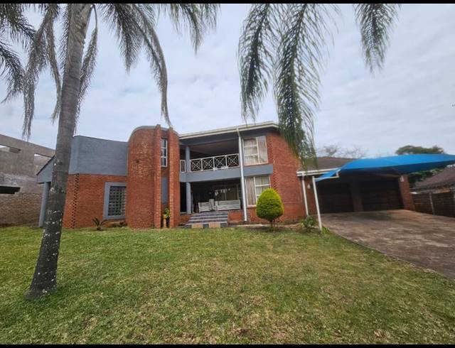 5 BEDROOM HOUSE FOR SALE IN LOUIS TRICHARDT